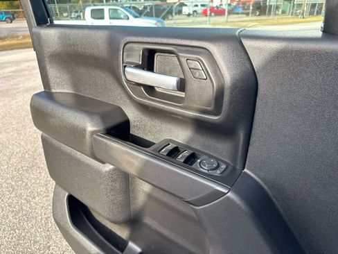 Used 2022 Chevrolet Silverado 1500 Custom RWD image 28