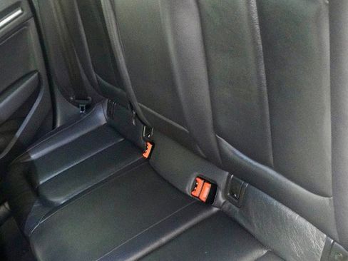 Used 2017 Audi A3 e-tron Premium Plus w/ Technology Package image 5