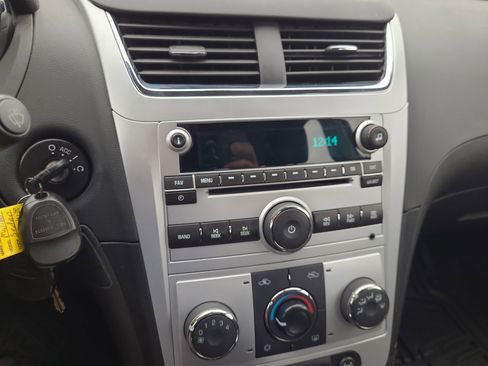 Used 2011 Chevrolet Malibu LT image 14