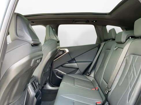 Certified 2025 BMW X3 xDrive30i w/ Premium Package image 13