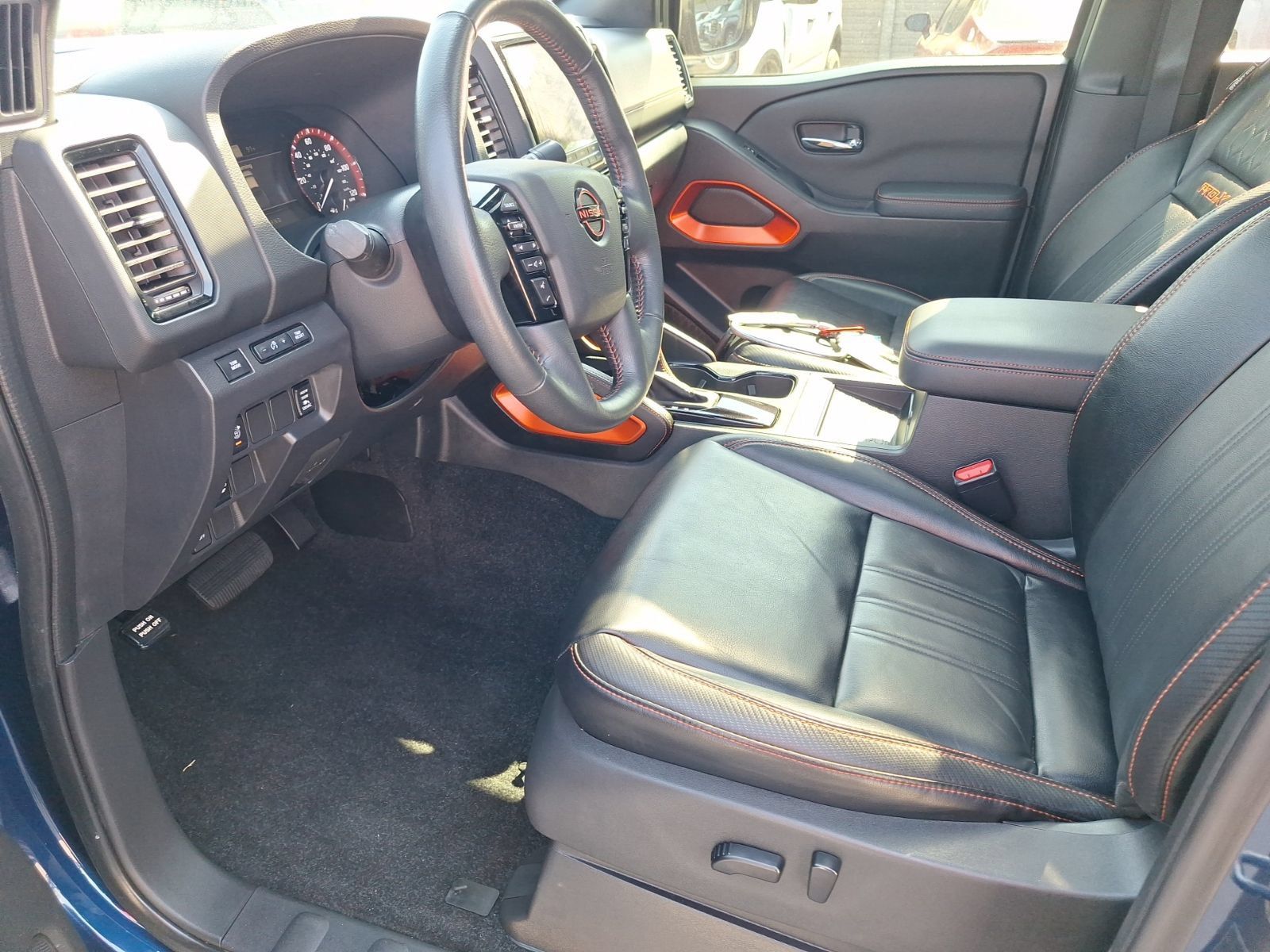 Used 2023 Nissan Frontier Pro-X w/ Pro-X Premium Package RWD image 15
