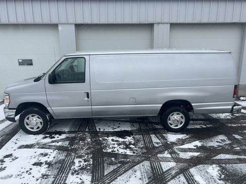 Used 2013 Ford E-150 and Econoline 150 Extended w/ Commercial Cargo Van Pkg image 3