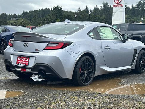 New 2026 Toyota GR86 Premium w/ GR Wheel Package (TMS RWD image 4