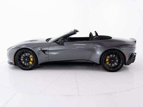 New 2026 Aston Martin V8 Vantage S RWD image 2