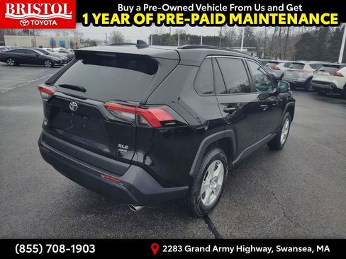 Used 2021 Toyota RAV4 XLE image 7