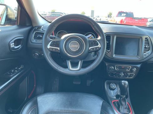 Used 2021 Jeep Compass Trailhawk image 13