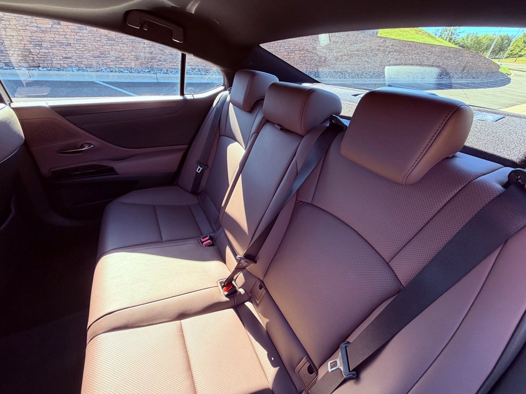 Certified 2025 Lexus ES 350 w/ Premium Package FWD image 14