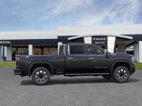 New 2026 GMC Sierra 2500 Denali w/ Technology Package AWD/4WD image 5