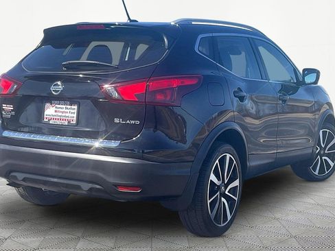 Used 2017 Nissan Rogue Sport SL w/ SL Premium Package image 11