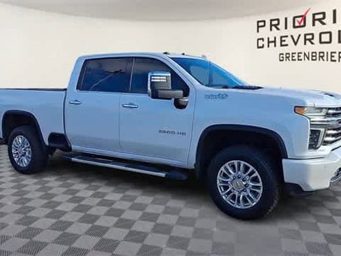 Certified 2022 Chevrolet Silverado 2500 High Country w/ Technology Package image 2