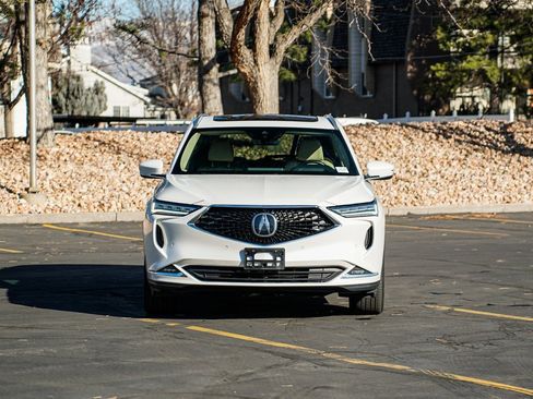 Used 2022 Acura MDX SH-AWD w/ Advance Package image 2