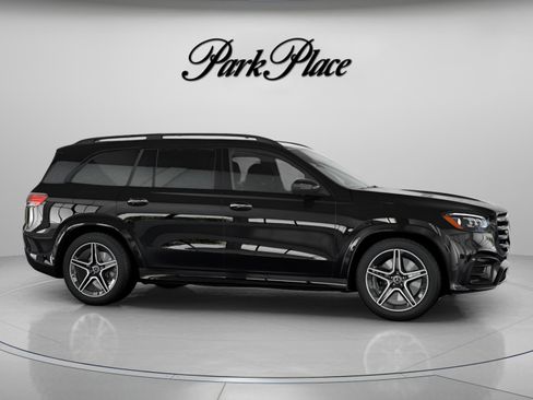 New 2026 Mercedes-Benz GLS 450 4MATIC image 29