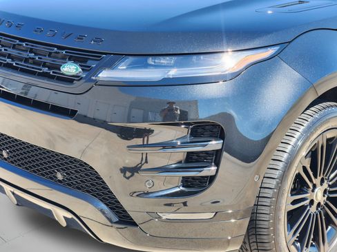 Certified 2026 Land Rover Range Rover Evoque Dynamic SE AWD/4WD image 31