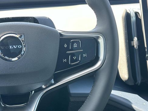 New 2026 Volvo EX30 Plus w/ Climate Package image 9