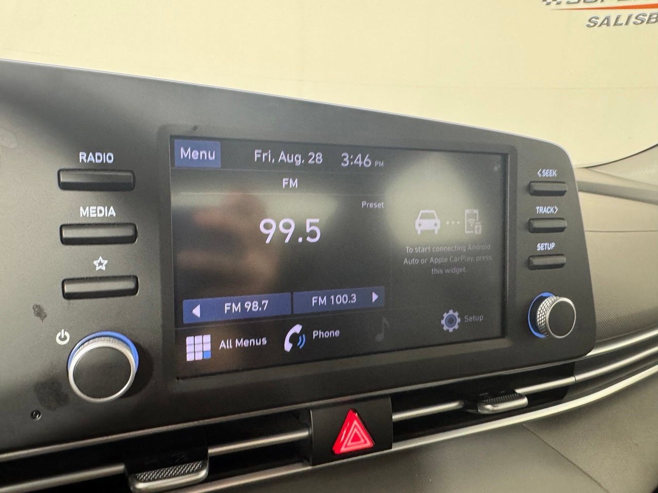 Used 2023 Hyundai Elantra SEL w/ Winter Weather Package FWD image 18