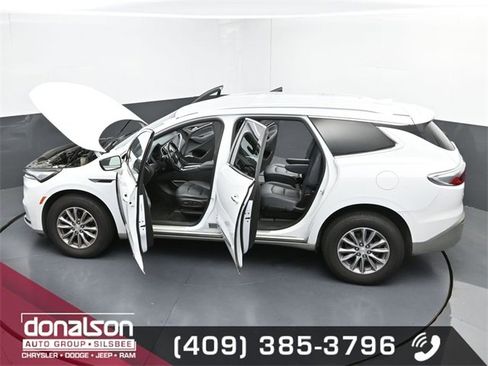 Used 2022 Buick Enclave Premium image 28