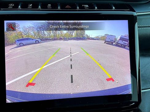 Used 2023 Jeep Grand Cherokee Limited w/ Black Appearance Package image 21