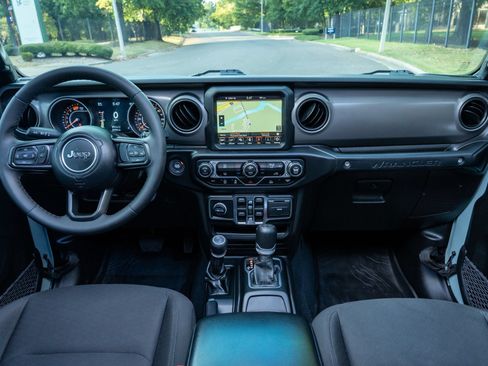 Used 2023 Jeep Wrangler Unlimited Sport w/ Sun And Sound Package AWD/4WD image 18