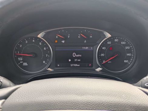 Used 2024 GMC Terrain SLT AWD/4WD image 29