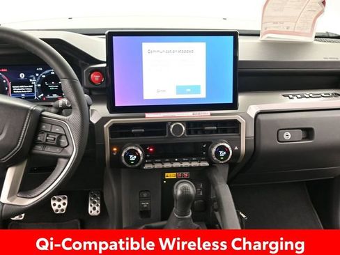 Used 2024 Toyota Tacoma TRD Sport image 28