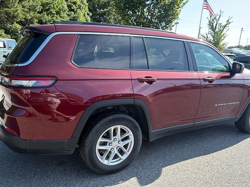 Used 2025 Jeep Grand Cherokee L Laredo w/ Luxury Tech Group I RWD image 8