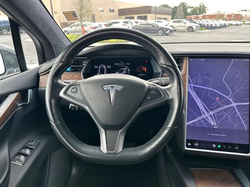 Used 2020 Tesla Model X Long Range AWD/4WD image 21