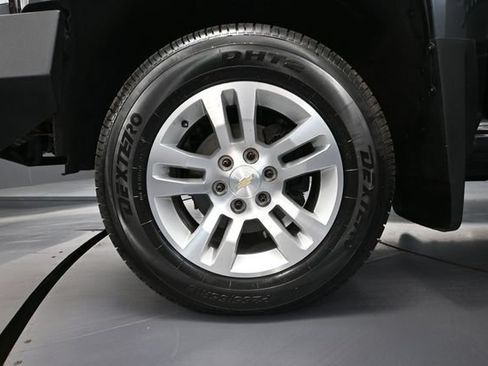 Used 2018 Chevrolet Silverado 1500 LT w/ All Star Edition AWD/4WD image 18