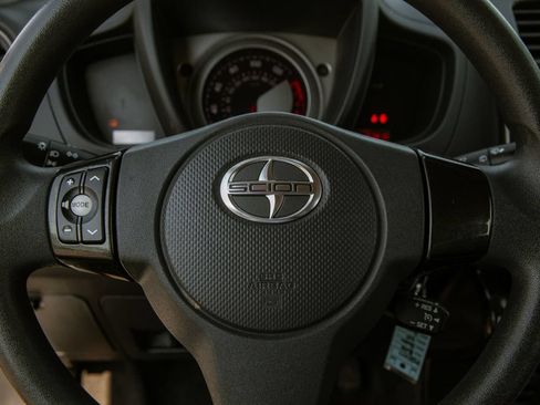 Used 2010 Scion xD FWD image 16