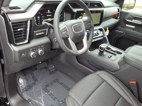 New 2026 GMC Sierra 1500 Denali w/ Denali Reserve Package AWD/4WD image 4