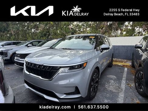 Certified 2024 Kia Carnival EX FWD image 9