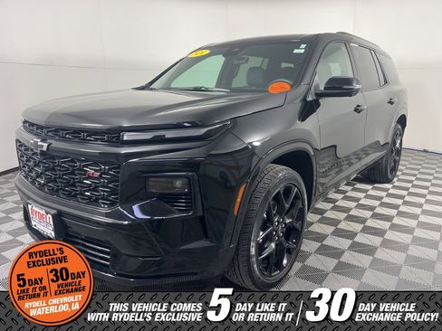 Certified 2024 Chevrolet Traverse RS w/ LPO, Floor Liner Package image 10