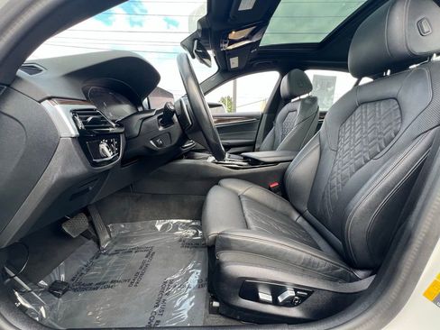 Used 2023 BMW 530e xDrive 530e iPerformance image 15