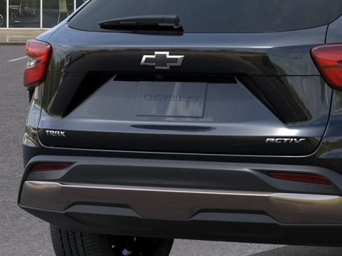 New 2026 Chevrolet Trax ACTIV w/ Driver Confidence Package FWD image 14