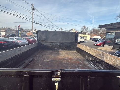 Used 2017 RAM 3500 Tradesman w/ Power & Remote Entry Group image 7