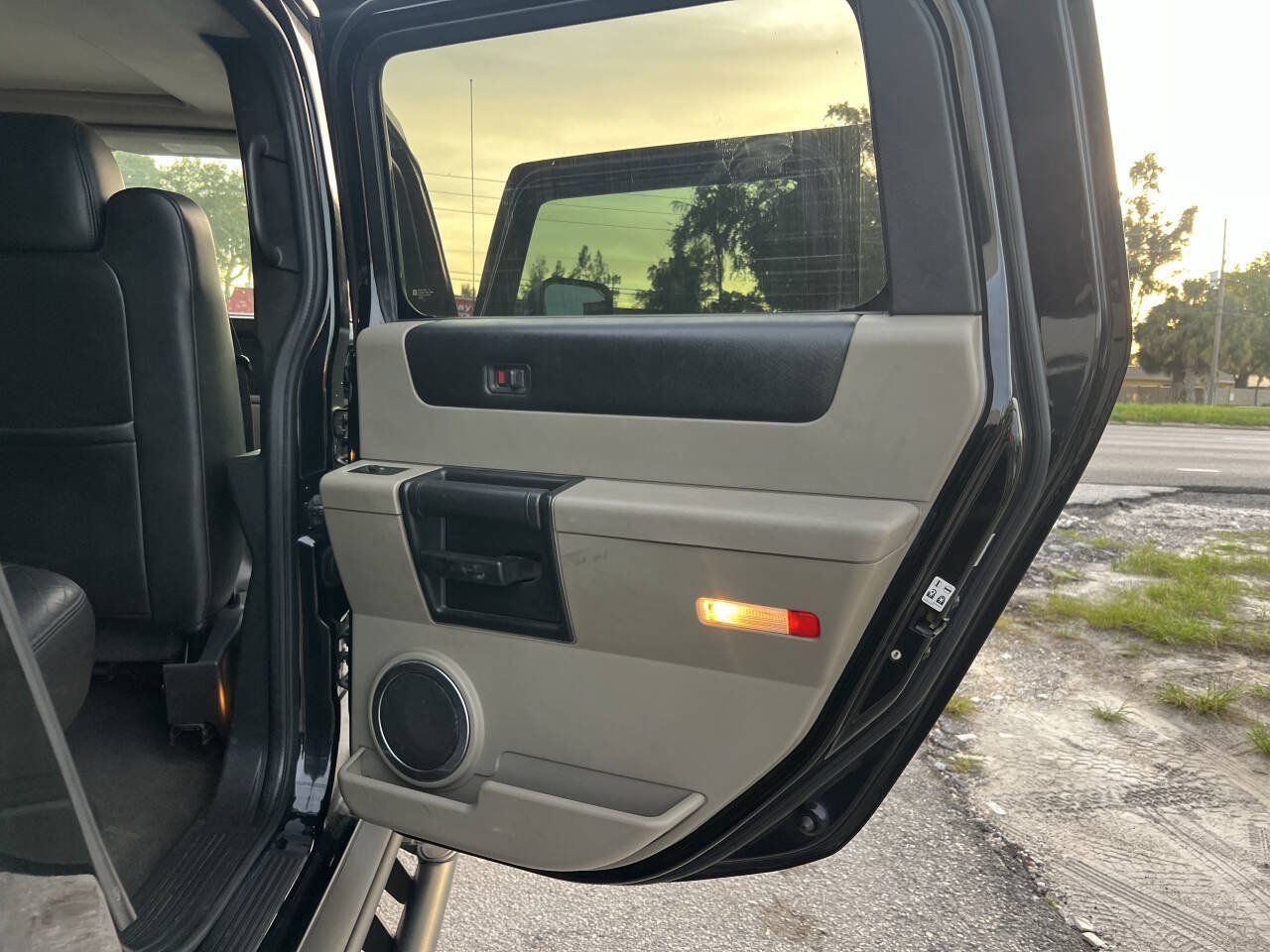 Used 2006 HUMMER H2 SUT AWD/4WD image 22