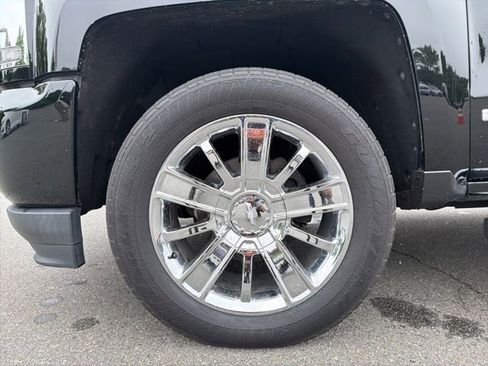 Used 2018 Chevrolet Silverado 1500 High Country AWD/4WD image 11