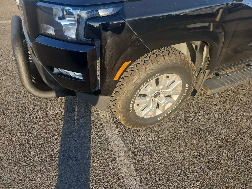 Used 2022 Nissan Frontier SV RWD image 3