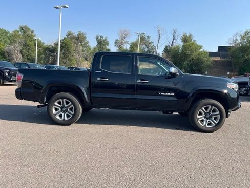 Used 2016 Toyota Tacoma Limited w/ Towing Package AWD/4WD image 7