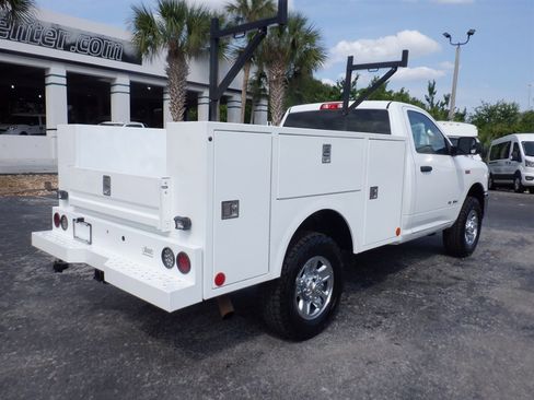 Used 2021 RAM 3500 Tradesman w/ Chrome Appearance Group AWD/4WD image 8