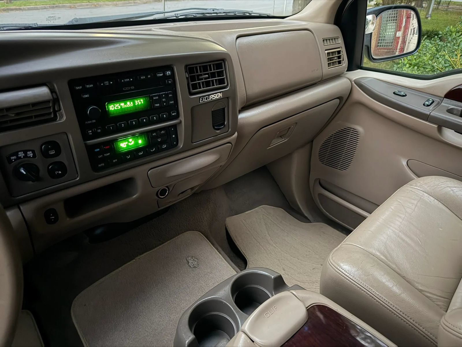 Used 2004 Ford Excursion Limited AWD/4WD image 17