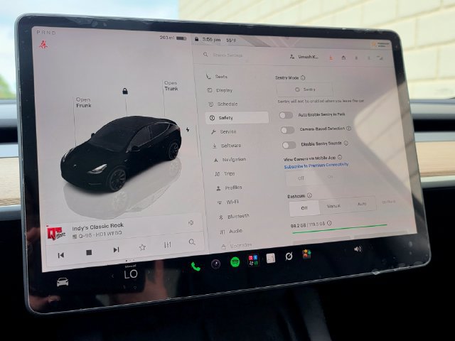 Used 2023 Tesla Model Y Long Range AWD/4WD image 46