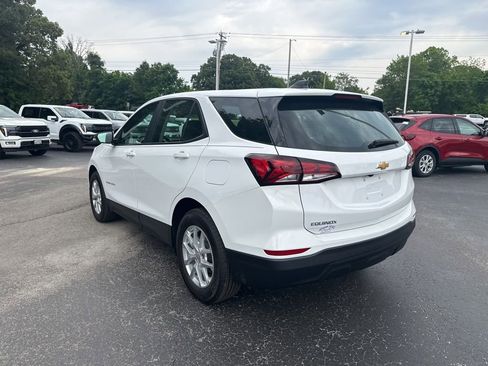 Used 2024 Chevrolet Equinox LS w/ LPO, Floor Liner Package FWD image 4