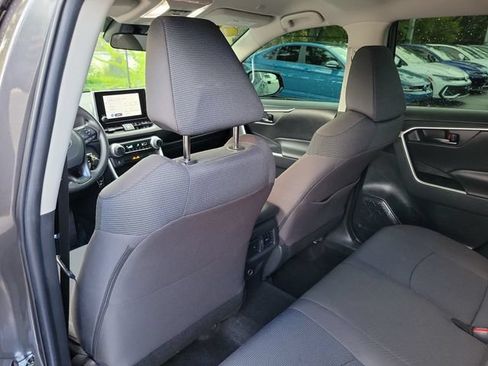 Used 2023 Toyota RAV4 LE FWD image 10