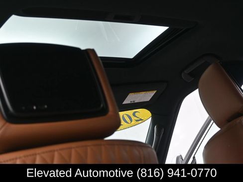 Used 2023 INFINITI QX80 Sensory w/ All-Season Package AWD/4WD image 27