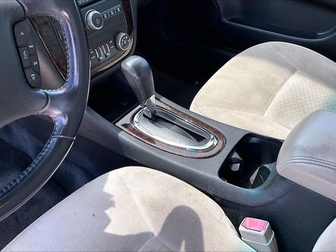 Used 2012 Chevrolet Impala LT FWD image 14