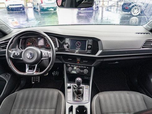 Used 2019 Volkswagen Jetta GLI image 19