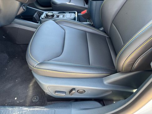 New 2025 Ford Maverick Lobo image 13