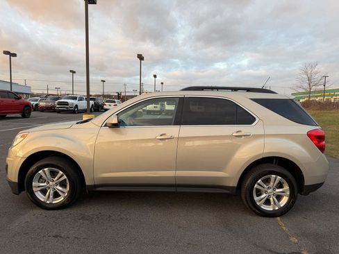 Used 2011 Chevrolet Equinox LT w/ Driver Convenience Package image 3