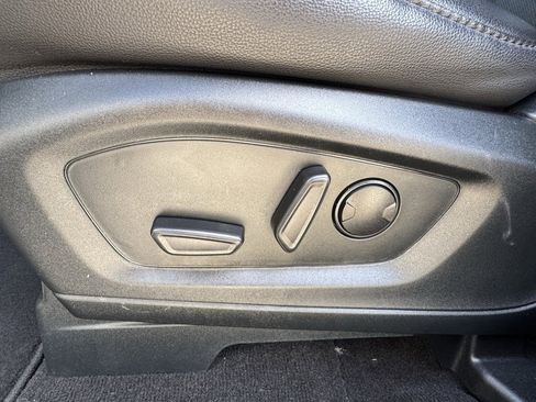 Used 2023 Ford Explorer ST-Line image 21