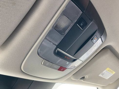 Used 2022 Kia Sorento S FWD image 28